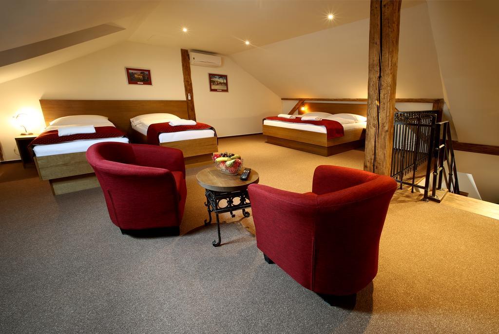 Apartments & Suites Zluta Hruska Plzeň Eksteriør bilde