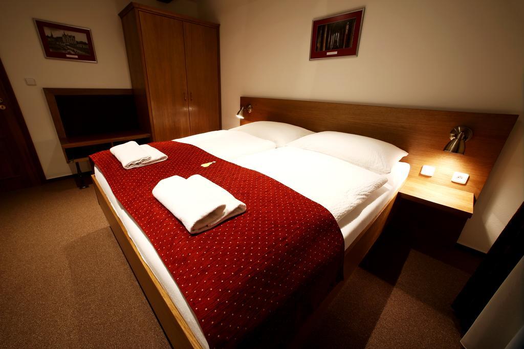 Apartments & Suites Zluta Hruska Plzeň Eksteriør bilde