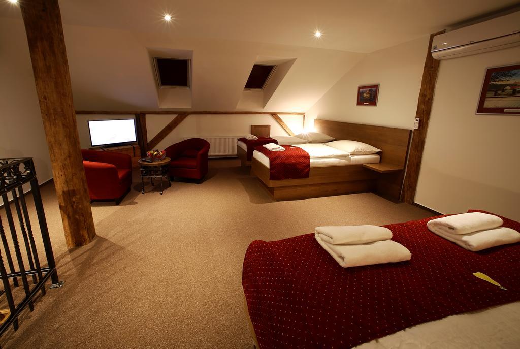 Apartments & Suites Zluta Hruska Plzeň Eksteriør bilde